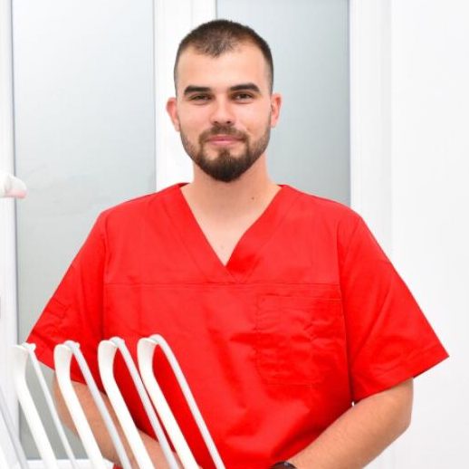 Dr. Radu Izvoranu